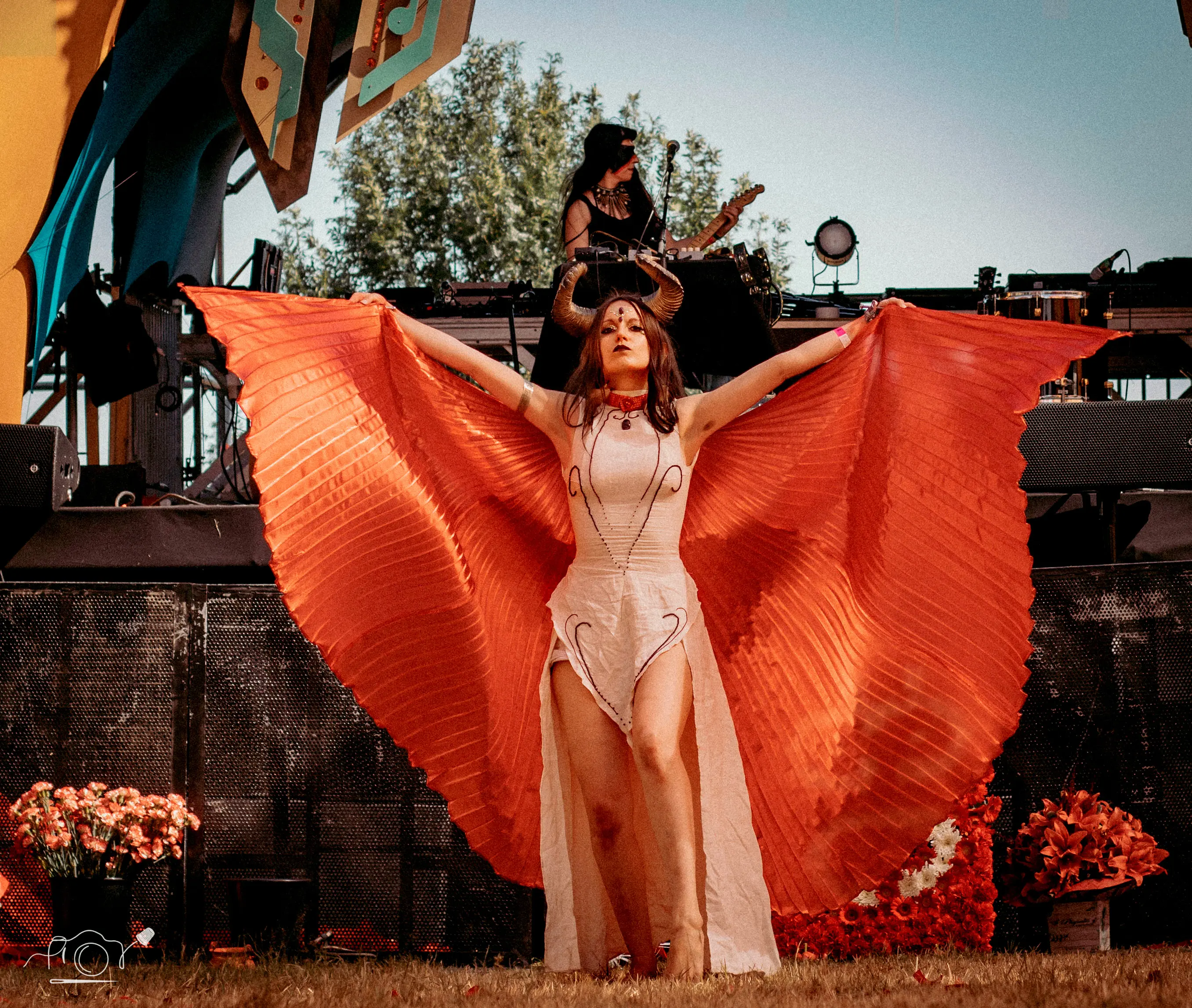 Edc scenelilirefrain