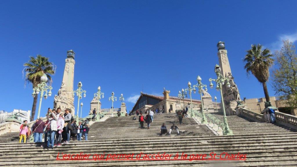 05 l escalier qui donne acces a la gare st charles