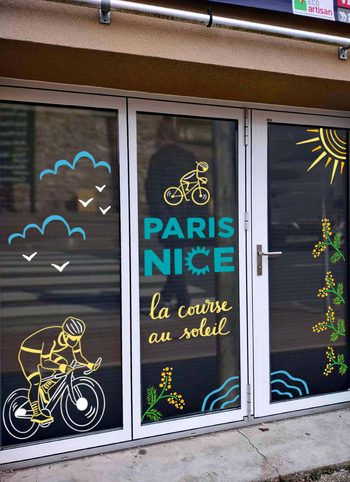 Peinture sur vitrine pour la course cycliste Paris Nice au départ du Perray en Yvelines pour la boutique Abbatienne de Menuiserie